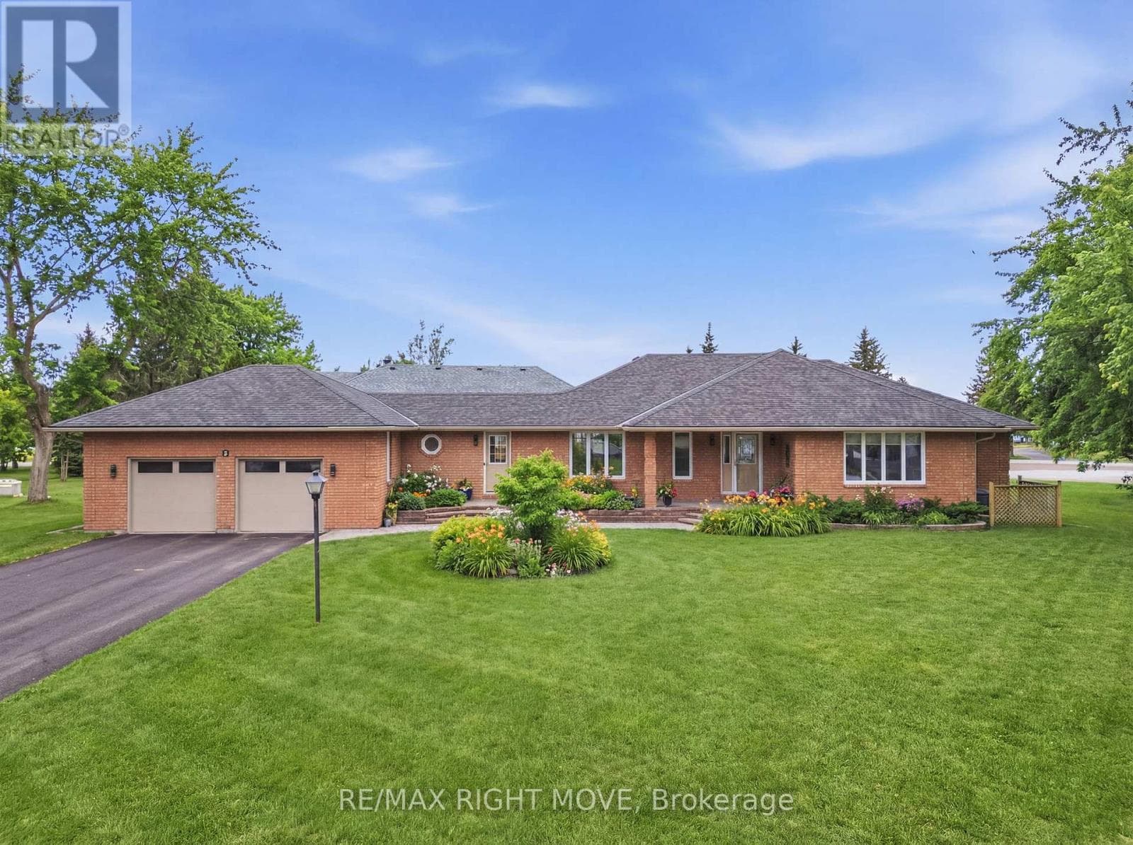 4 bed 3 bath single family at 2 LAVENDER COURT — $925,000