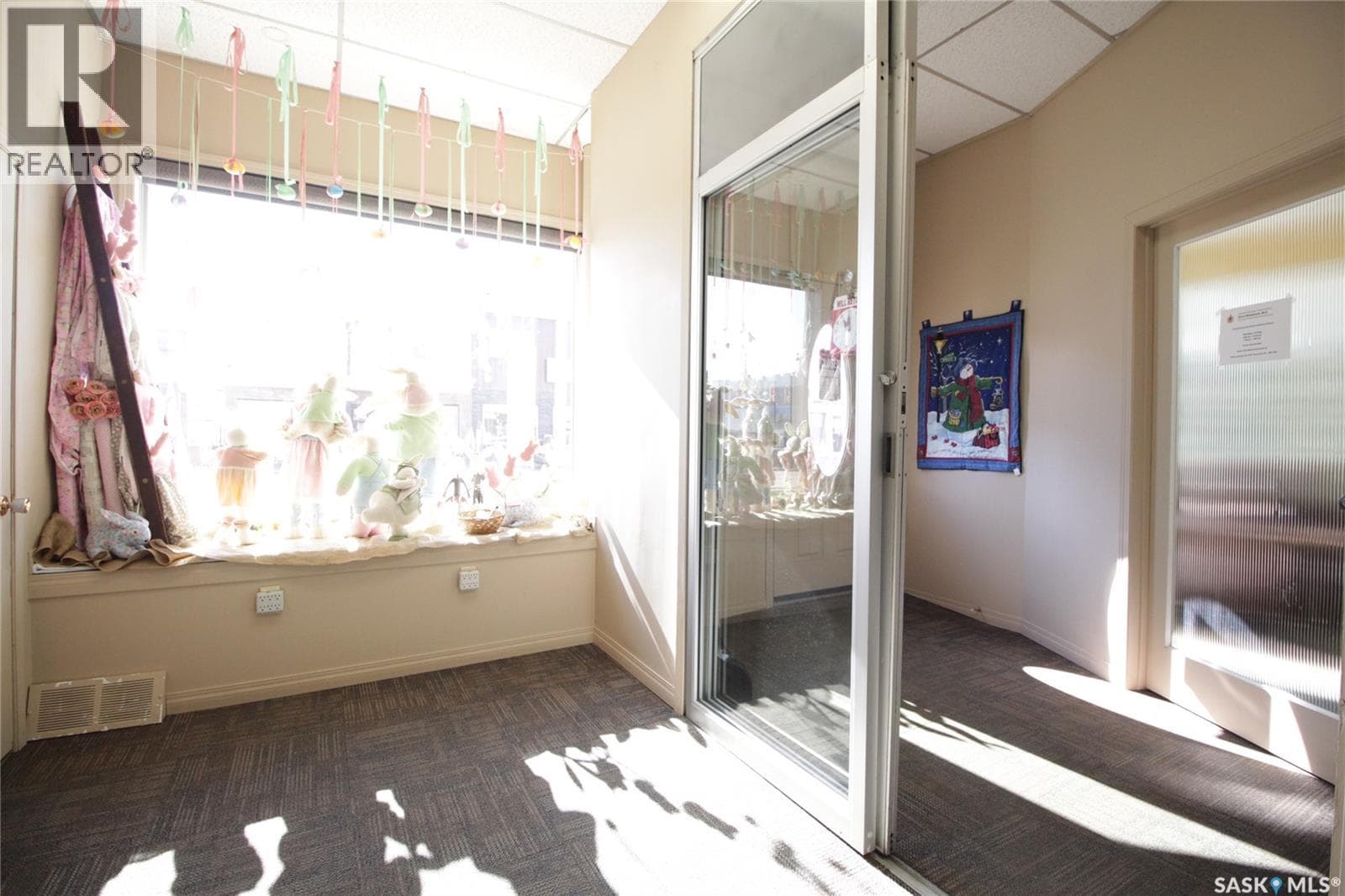 622 Main STREET — photo 3