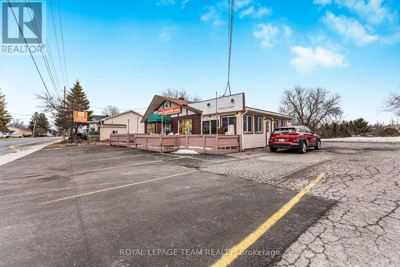 655 LAURIER STREET photo 4