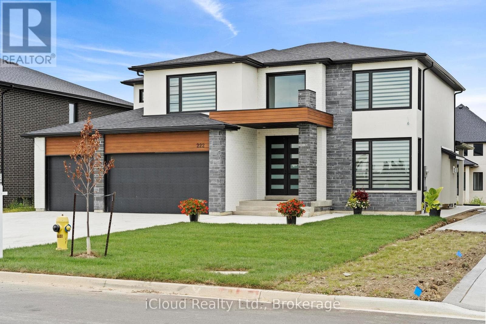 222 COWAN COURT photo 3