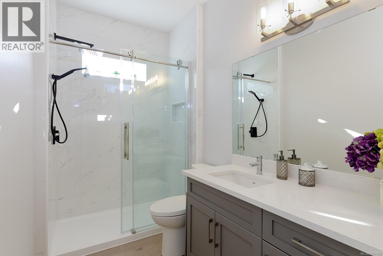 167 Bayridge Pl photo 4