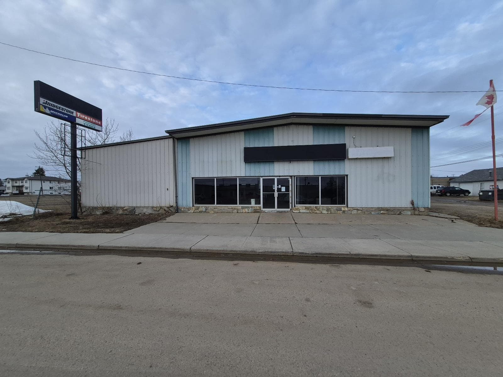 Tofield, Alberta — photo 2