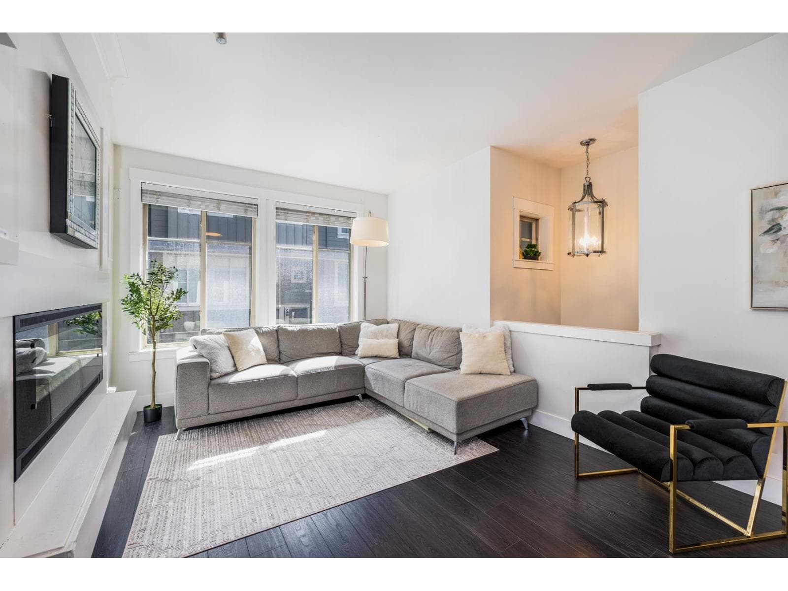 8 3266 147 STREET photo 3
