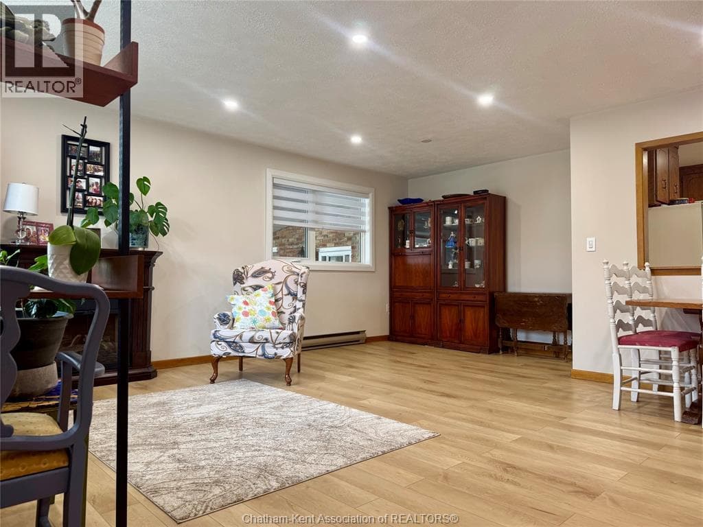 59 Lemuel STREET photo 3