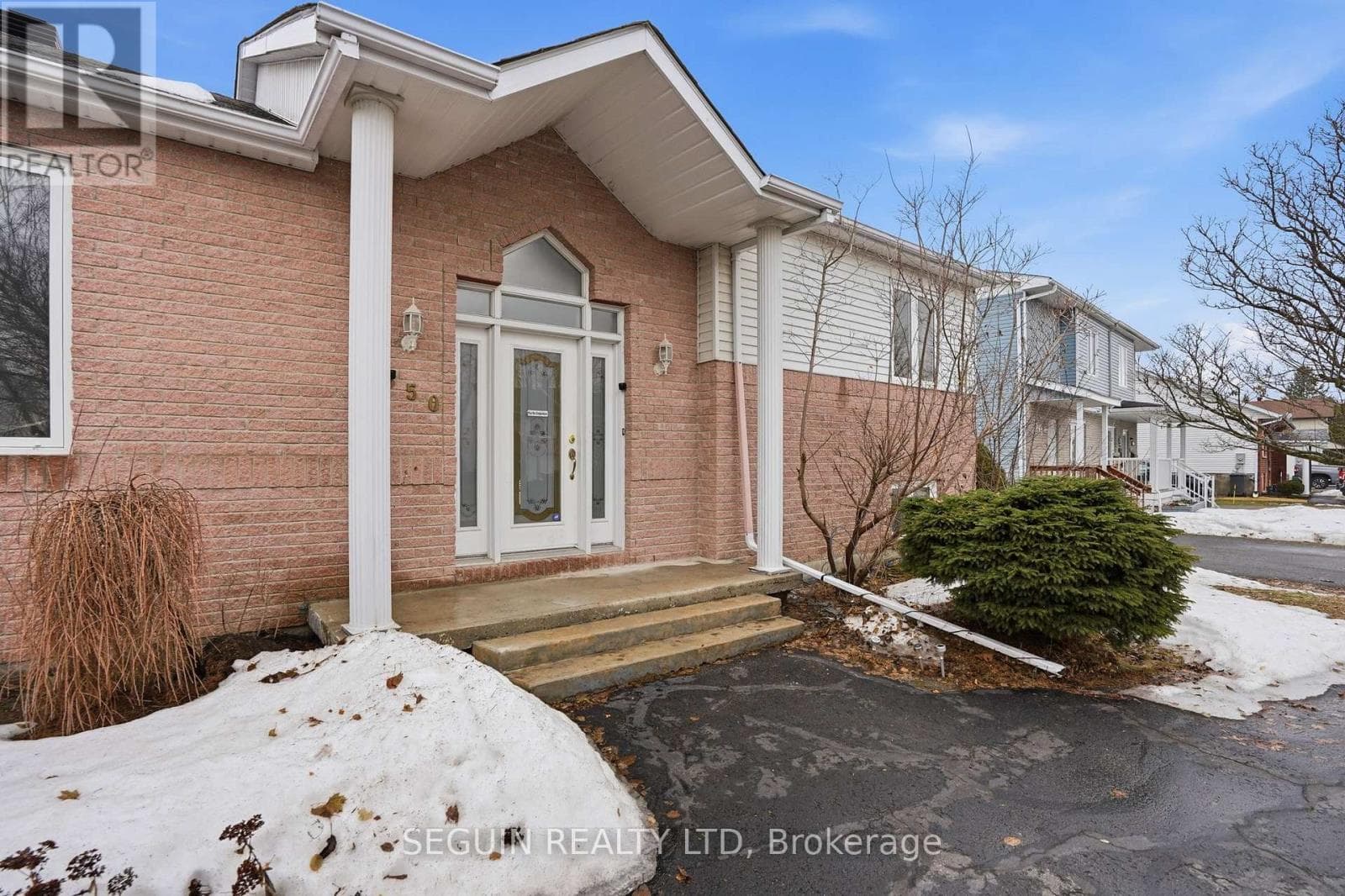 650 BERTHIAUME STREET photo 3