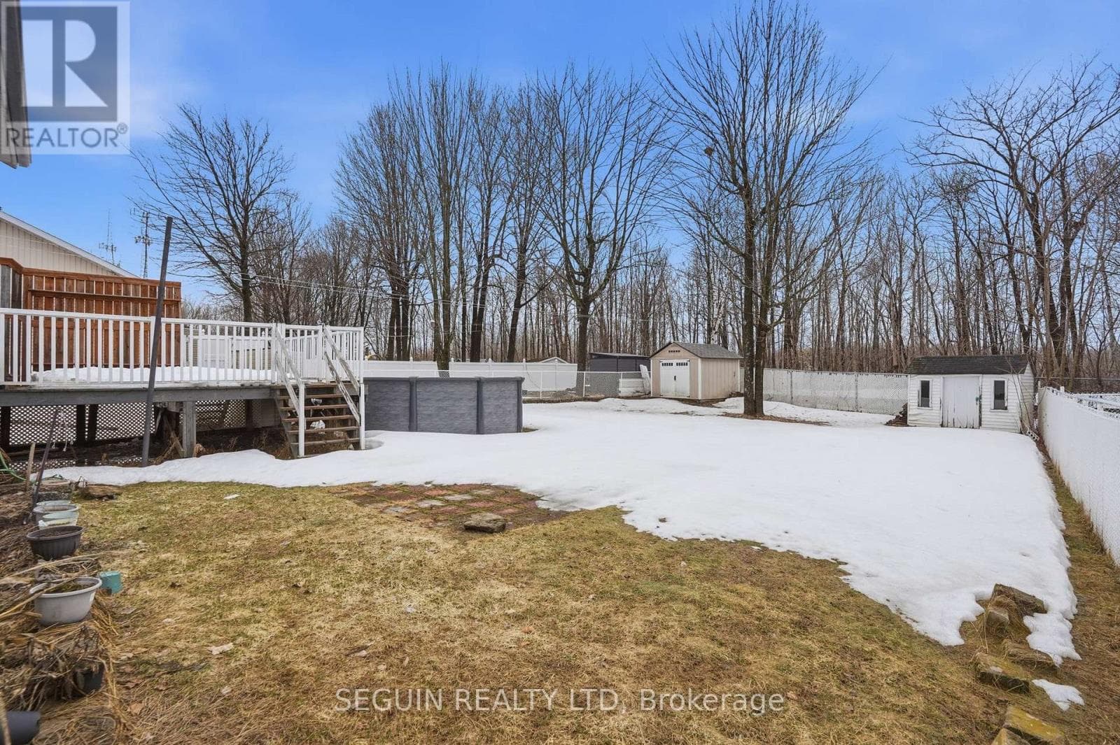 650 BERTHIAUME STREET photo 5