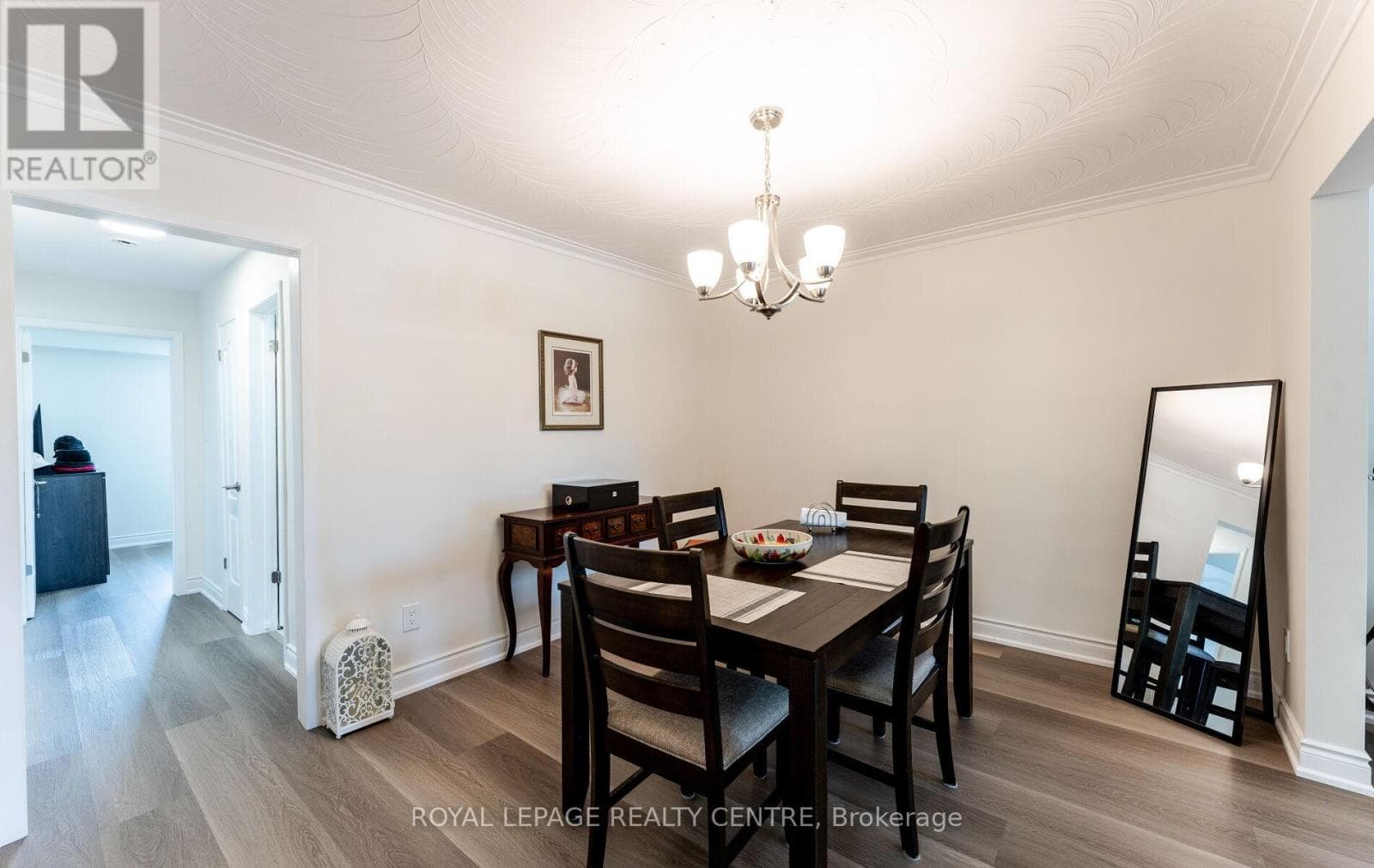 540 CAVELL DRIVE photo 5