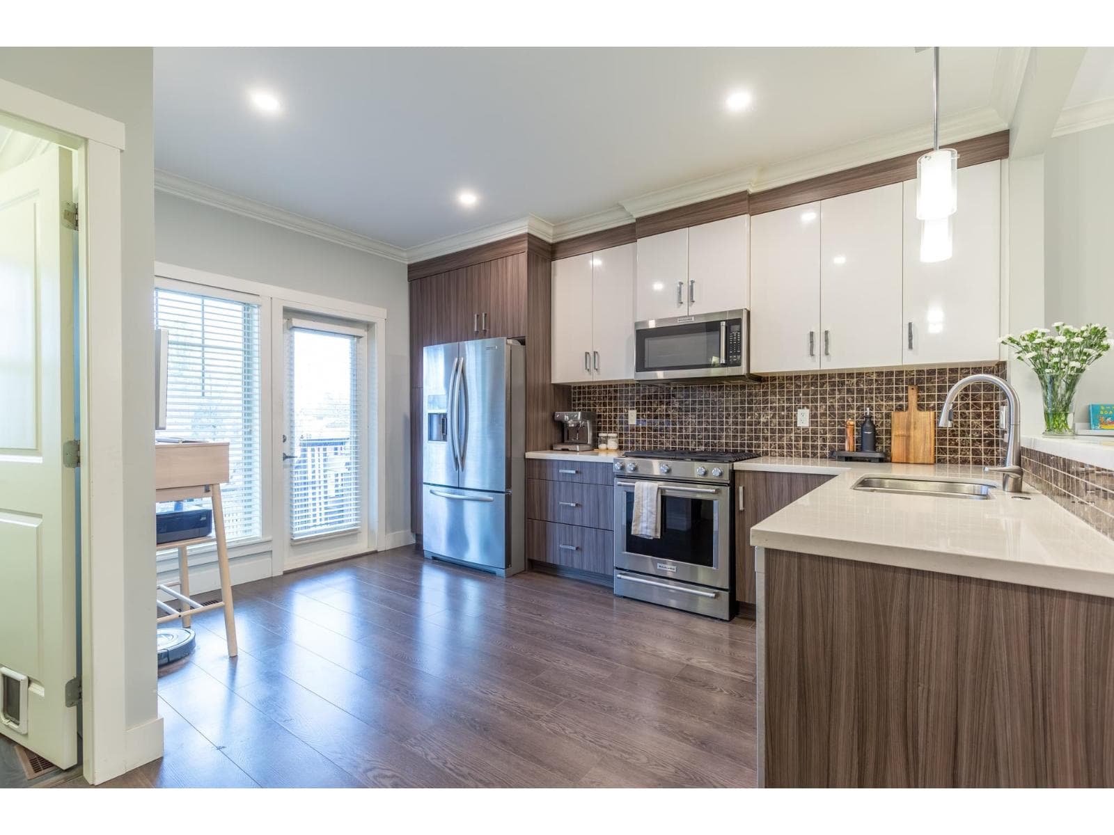 60 19097 64 AVENUE photo 3