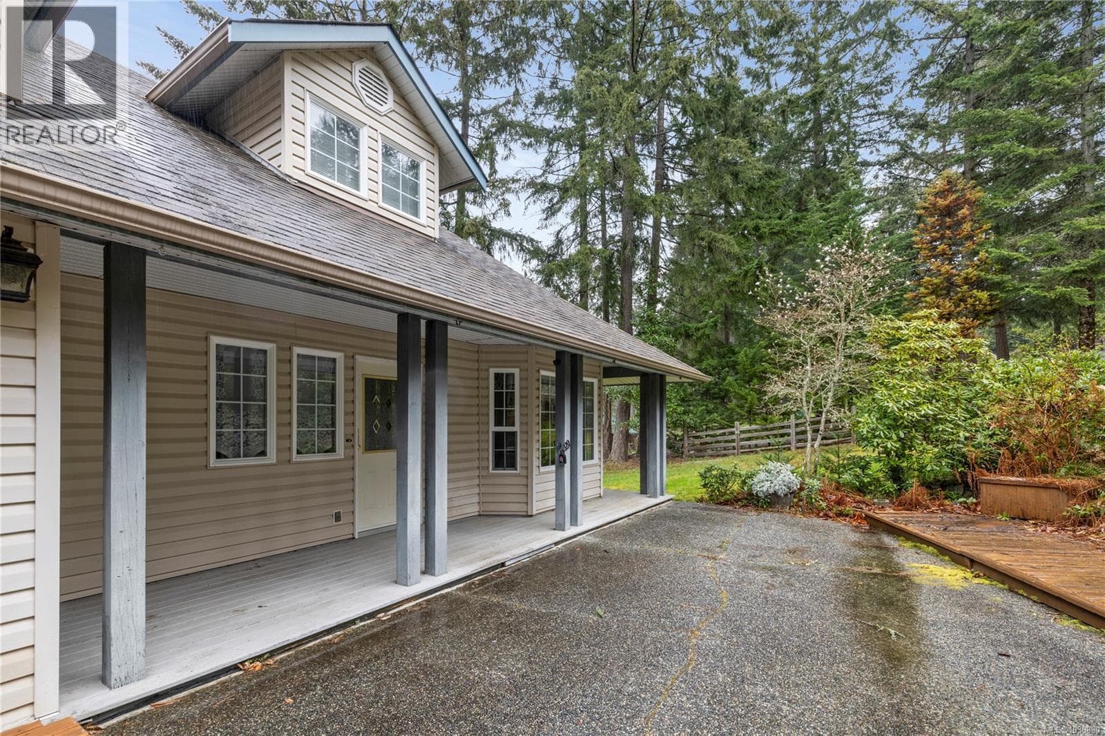 2535 Sea Blush Dr photo 4