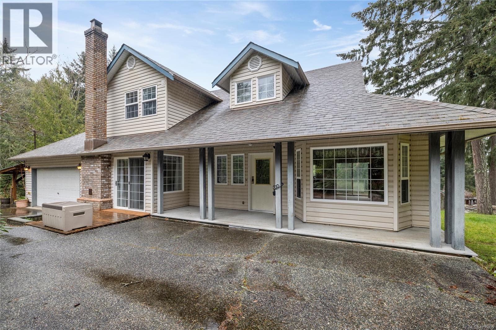 3 bed 3 bath single family at 2535 Sea Blush Dr — $899,000