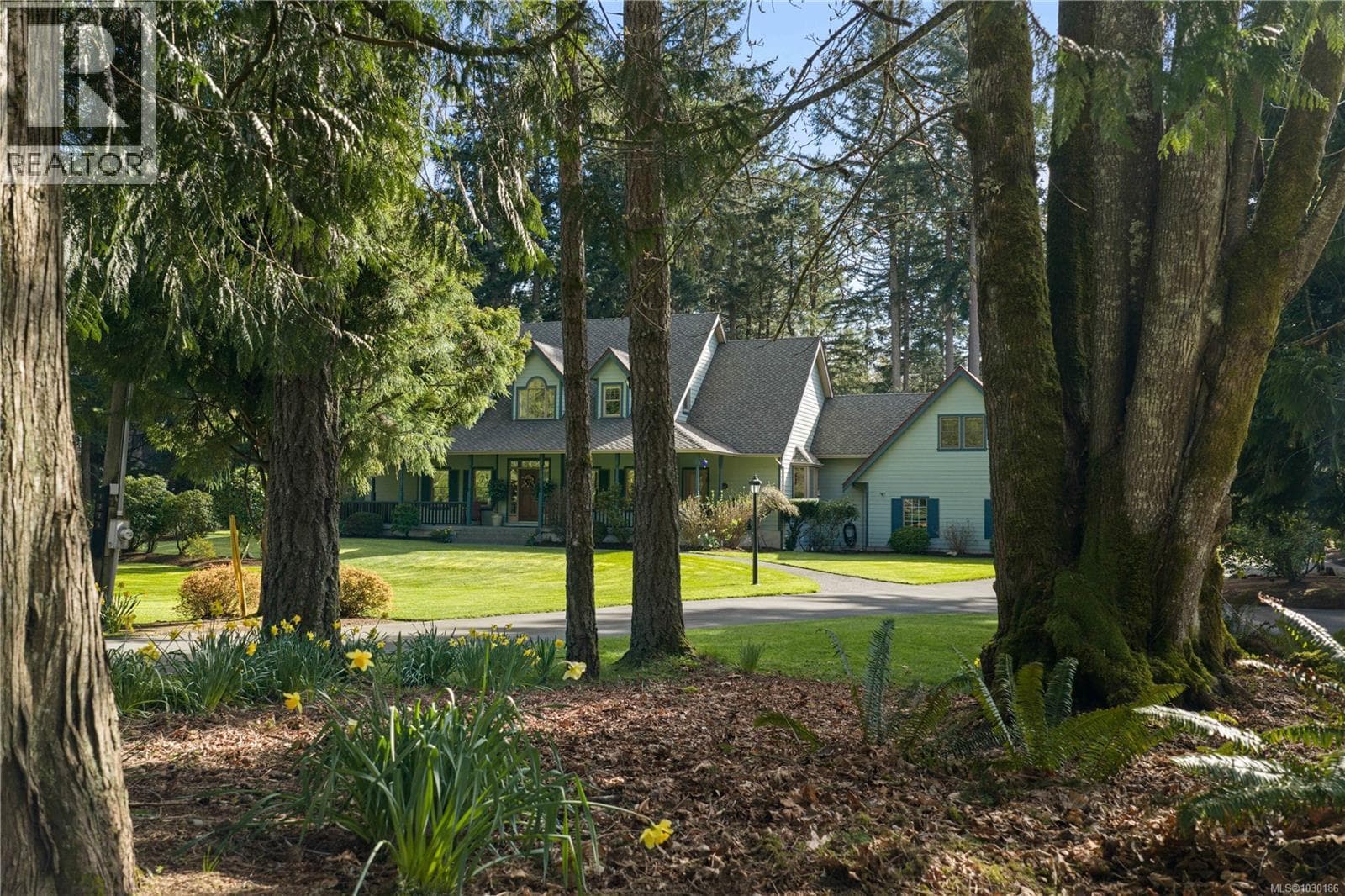1228 Garden Gate Dr photo 2