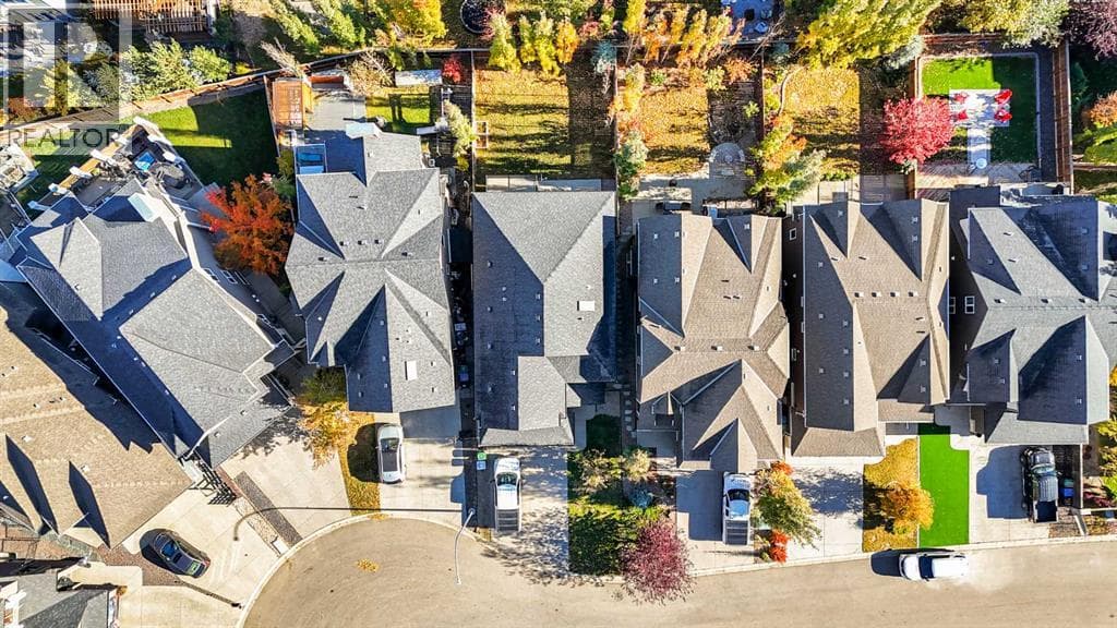 60 Cranarch Rise SE photo 5