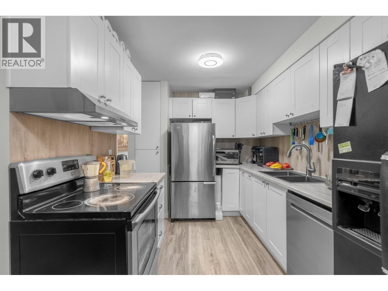 2 bed 1 bath single family at 101 515 ELEVENTH STREET — $499,000