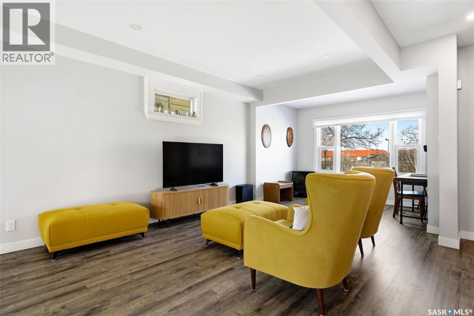 3809 Victoria AVENUE — photo 4