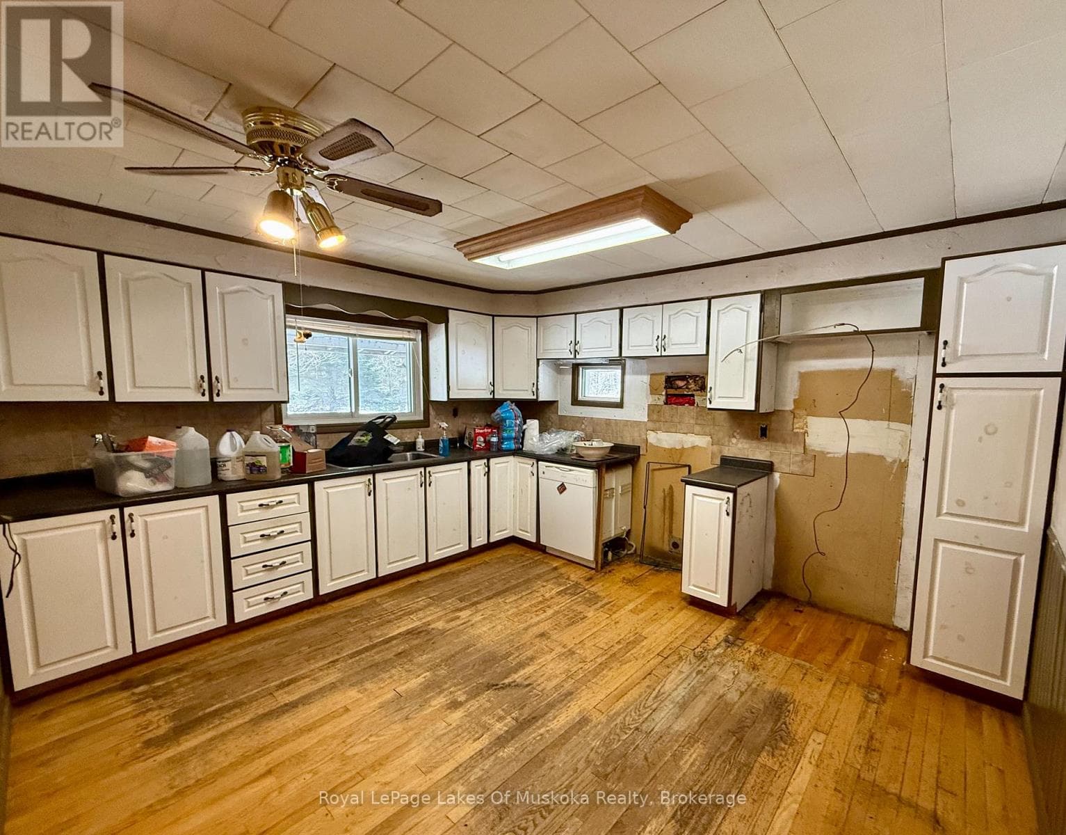 1071 NAISMITH ROAD photo 3