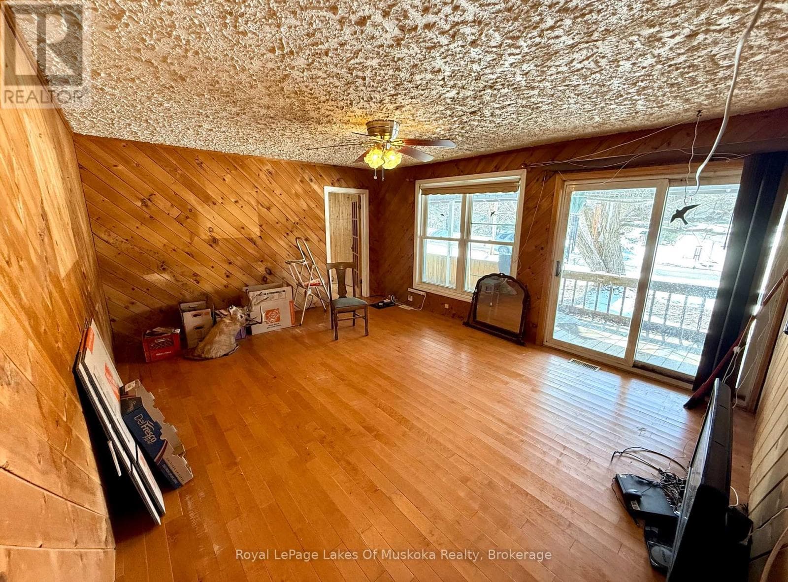 1071 NAISMITH ROAD photo 5