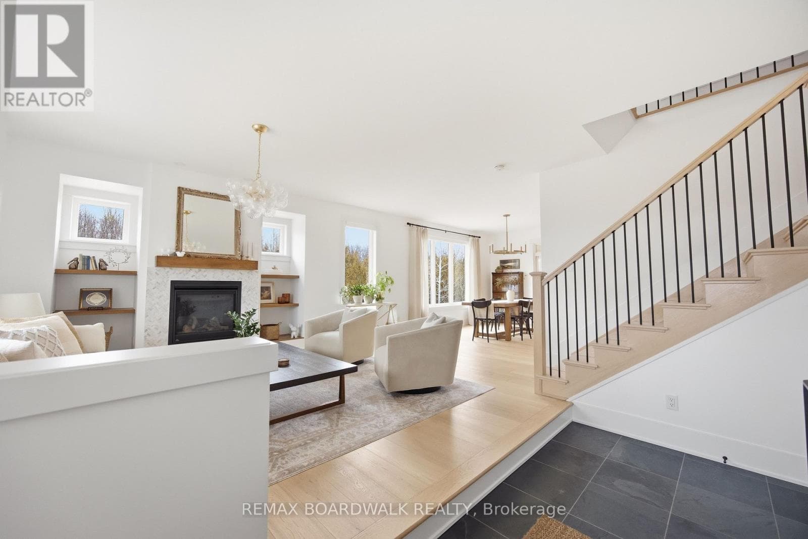 115 KASWIT DRIVE photo 3