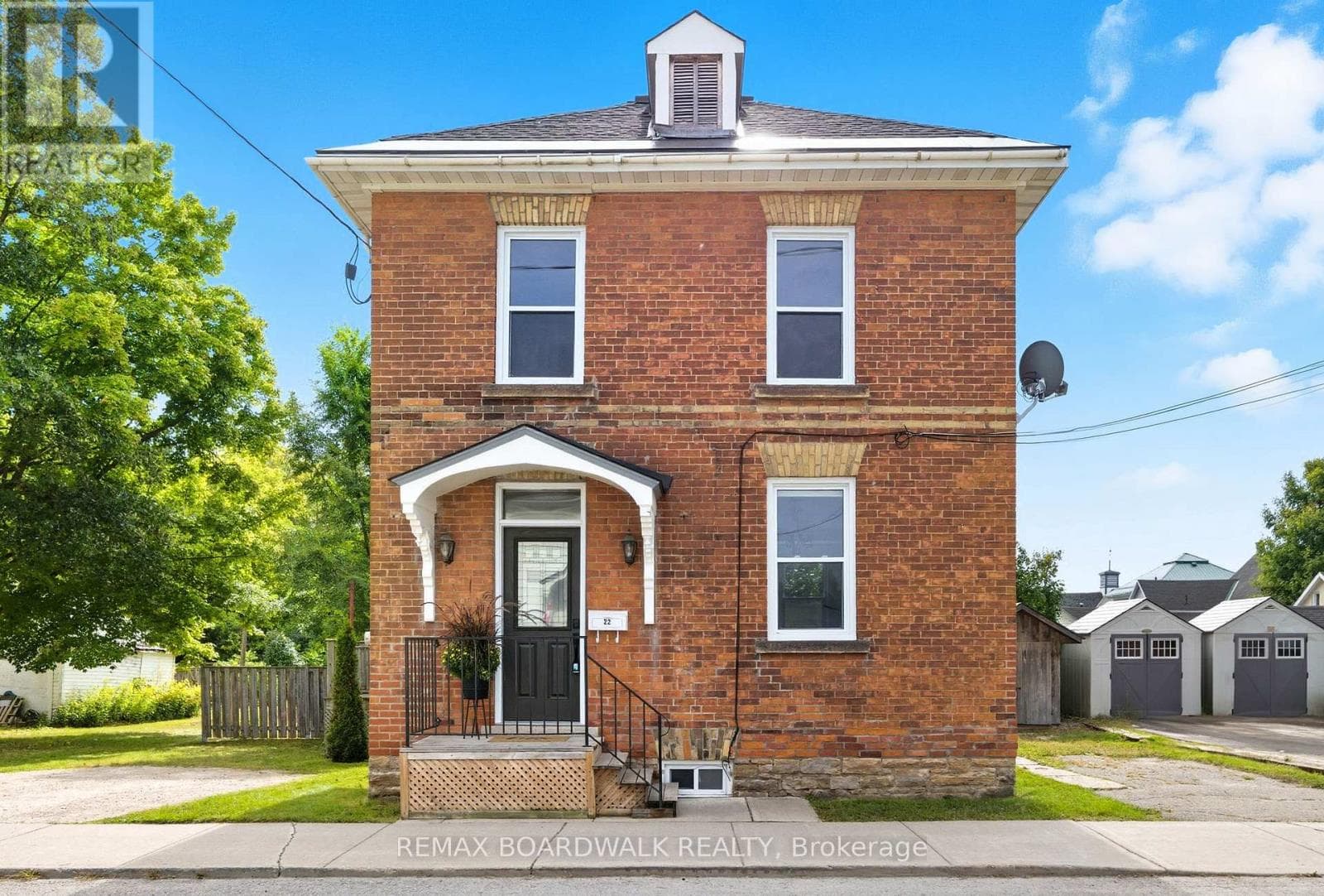 22 ISABELLA STREET photo 2