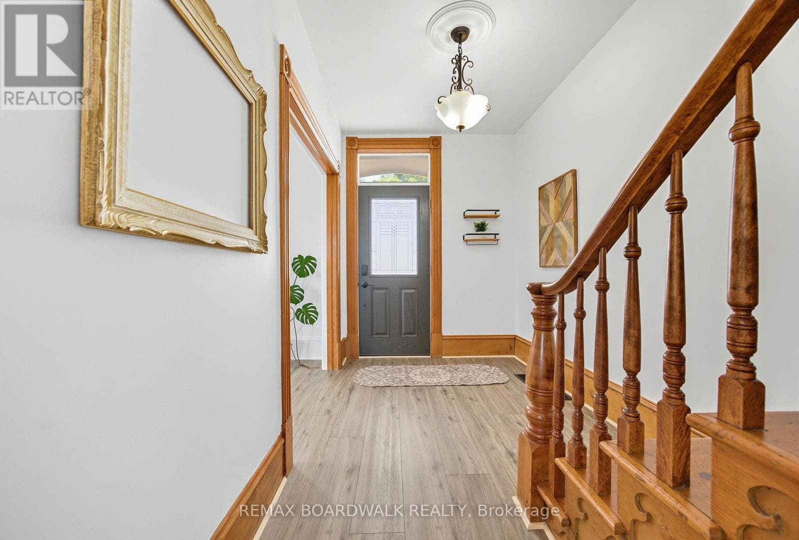 22 ISABELLA STREET photo 4