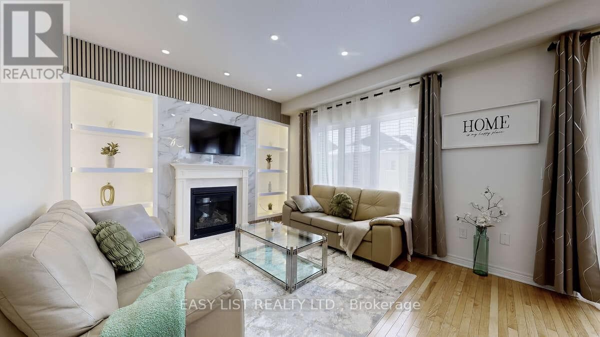 42 FOXBERRY ROAD photo 3