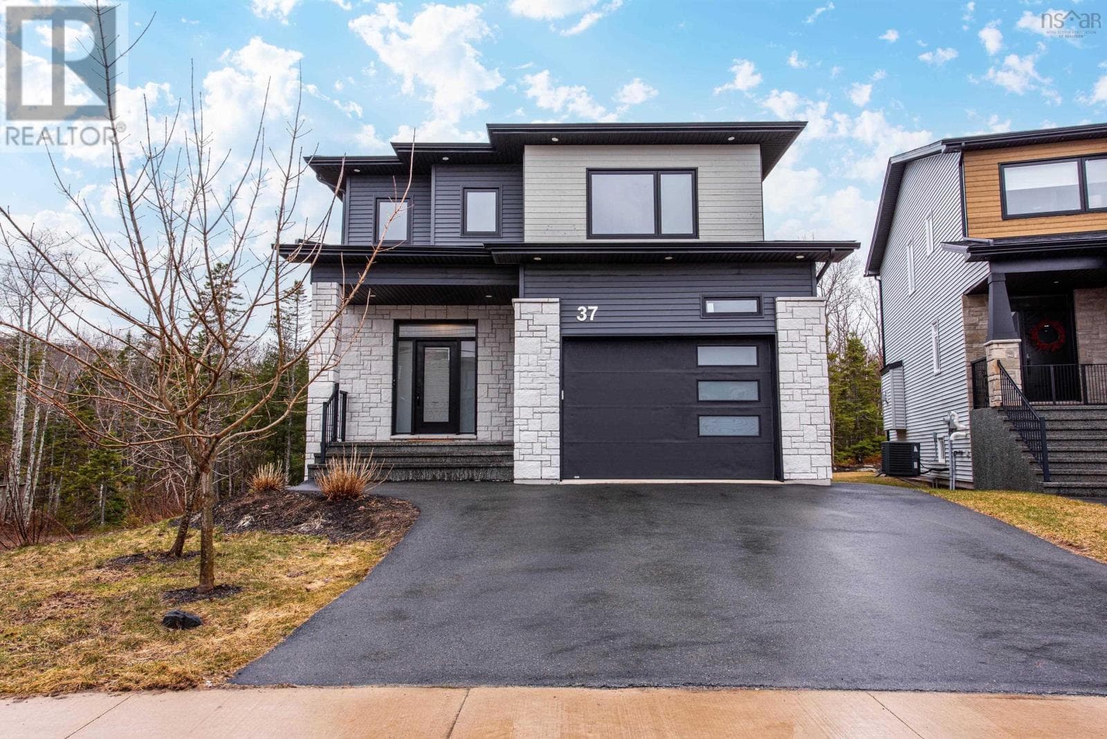 5 bed 5 bath single family at 37 Samaa Court — $1,150,000