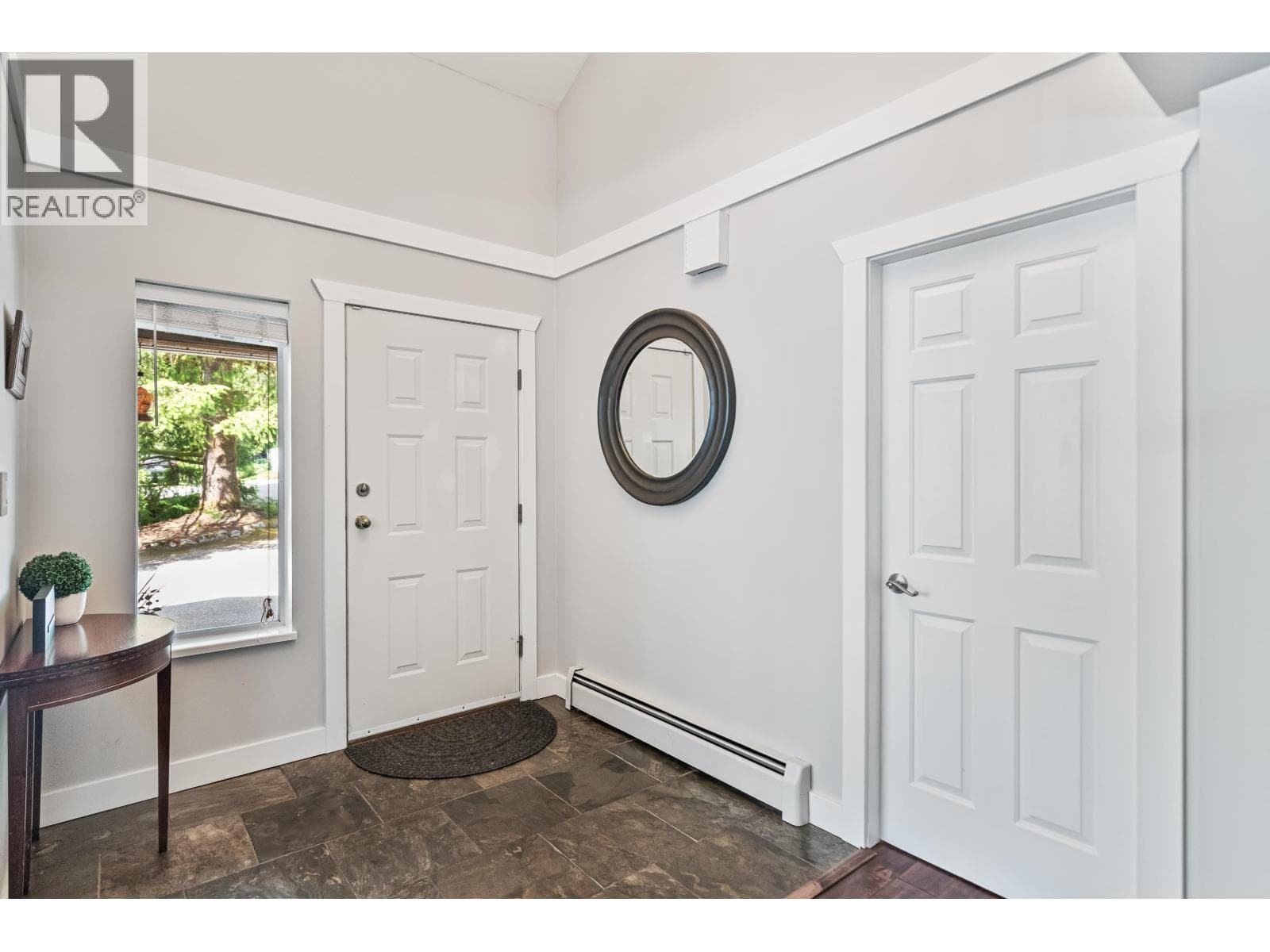 27740 SAYERS CRESCENT photo 5
