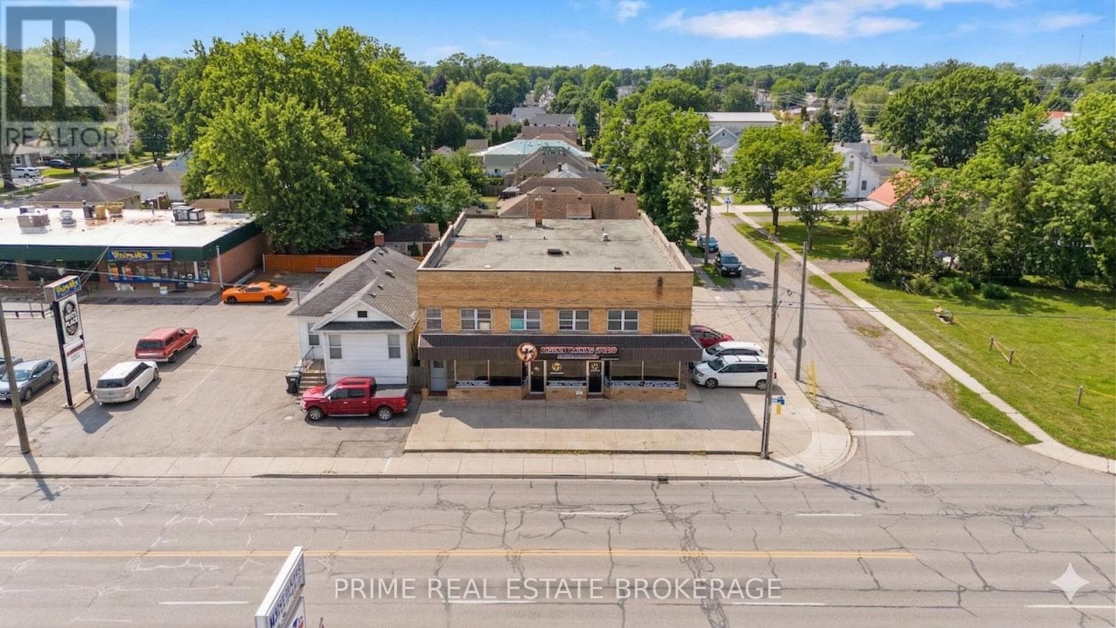 544 QUEEN STREET photo 3