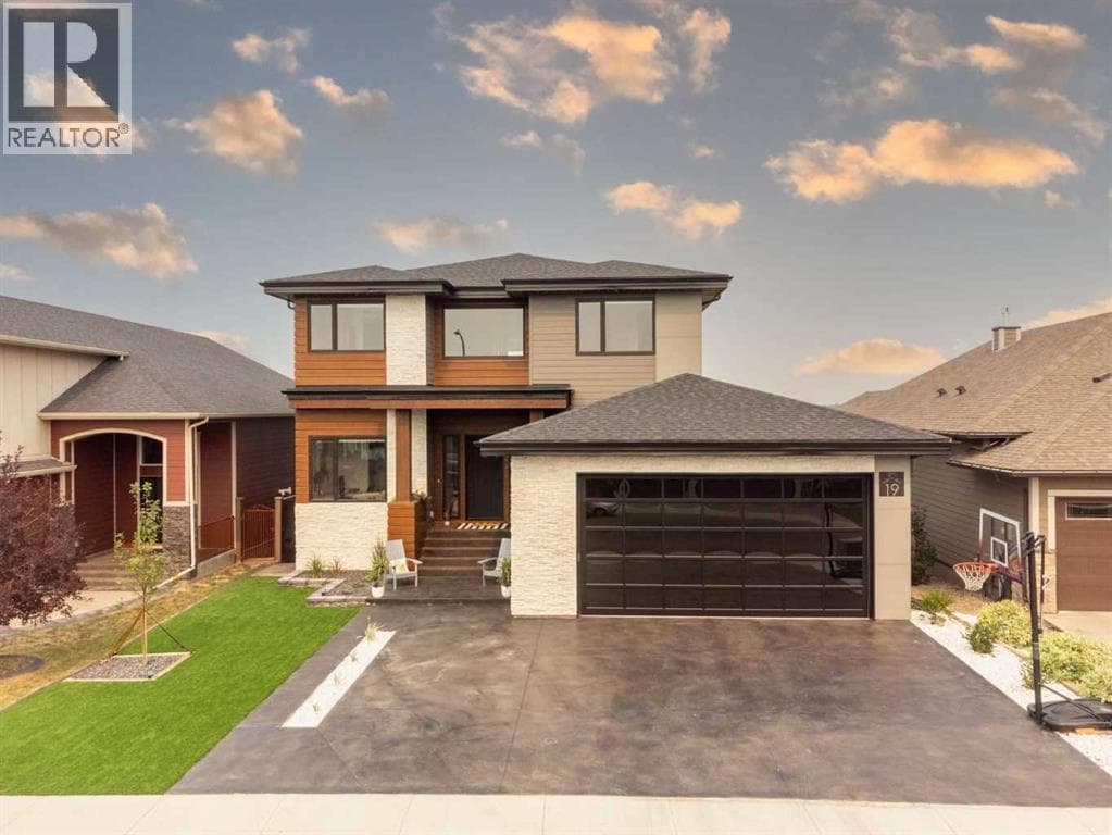 19 Stonecrest Point W