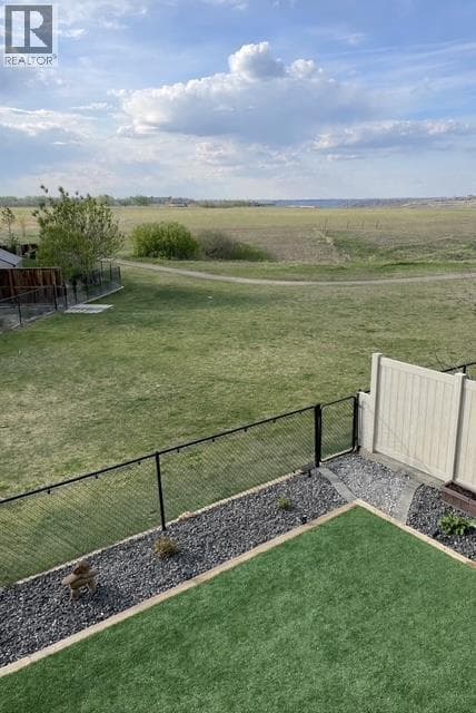19 Stonecrest Point W — photo 3