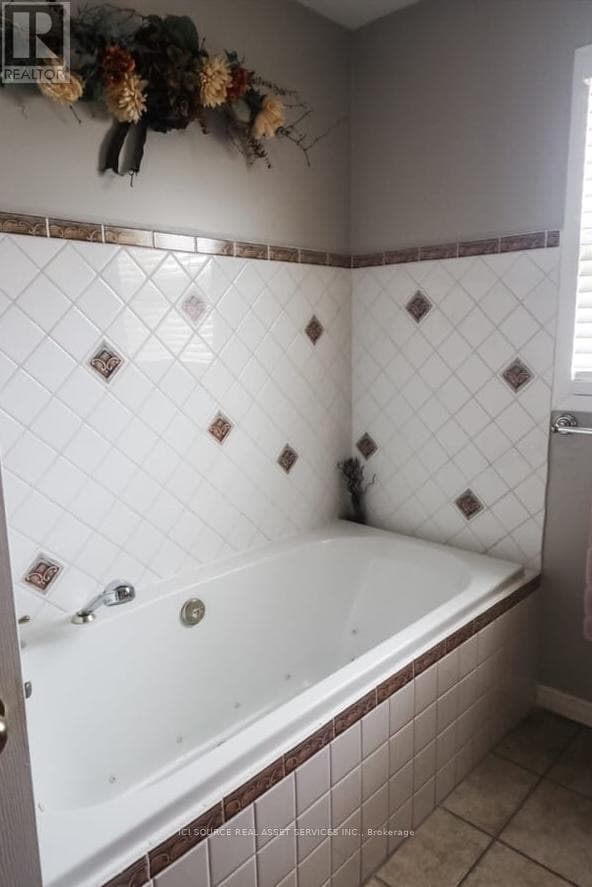 54 FIRST STREET W photo 11