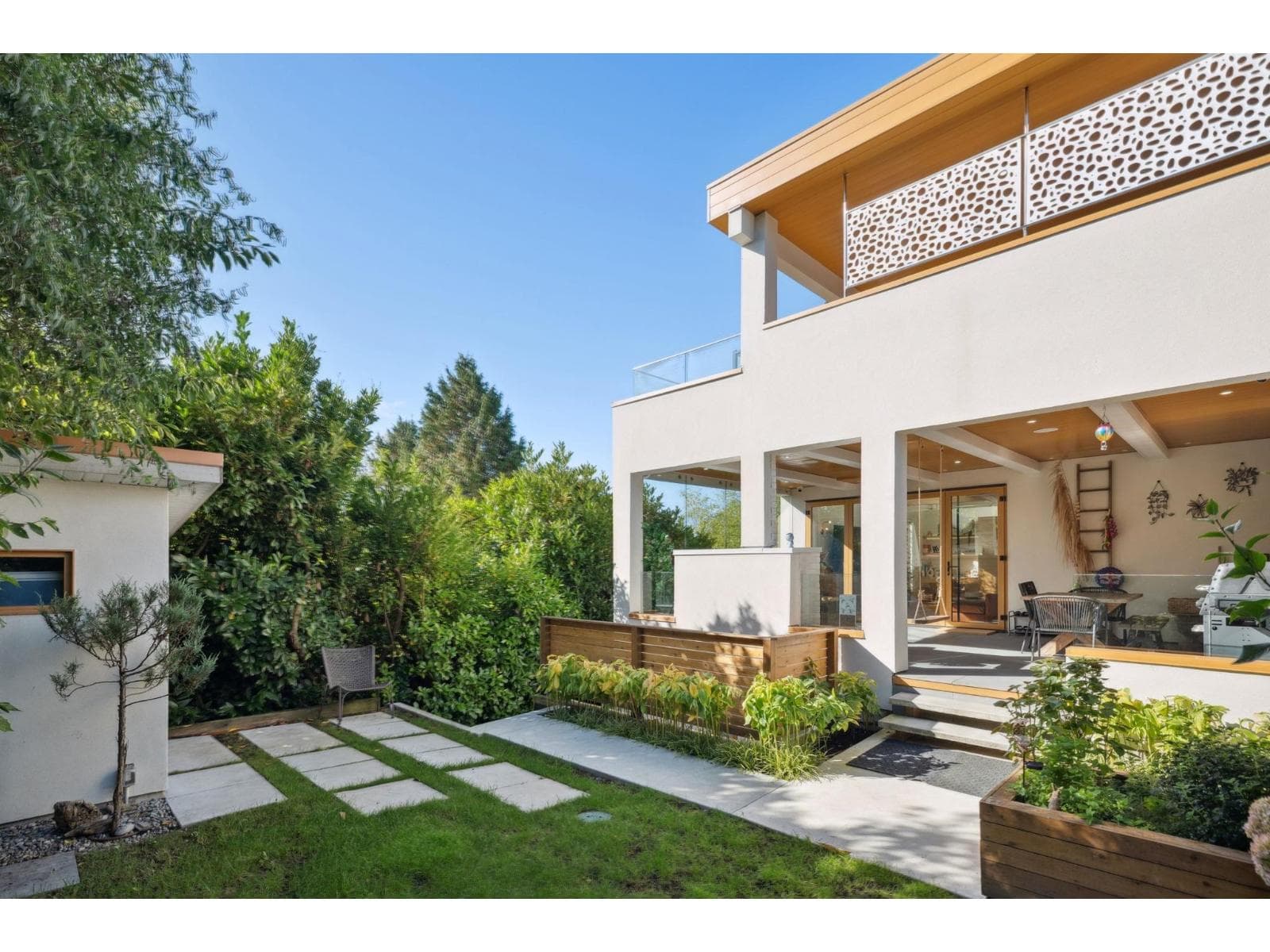 4 bed 6 bath single family at 828 STEVENS STREET — $2,849,000