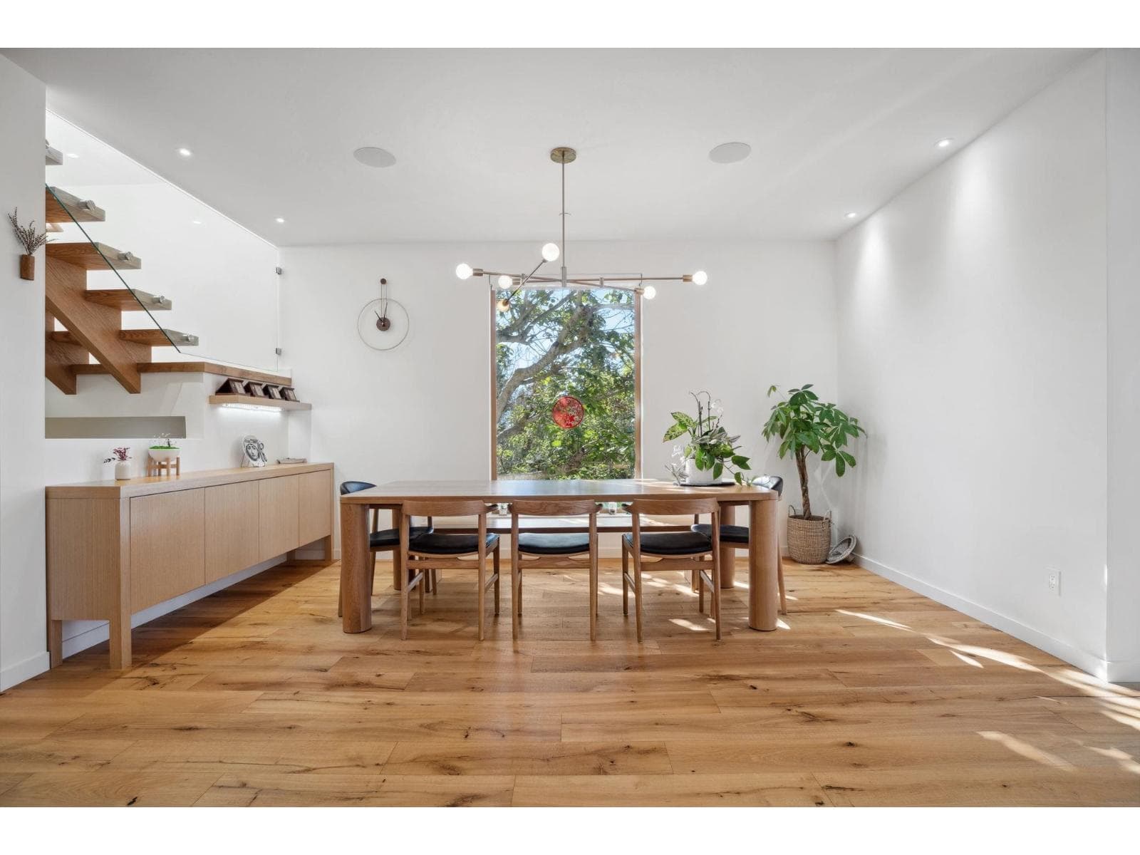 828 STEVENS STREET photo 4