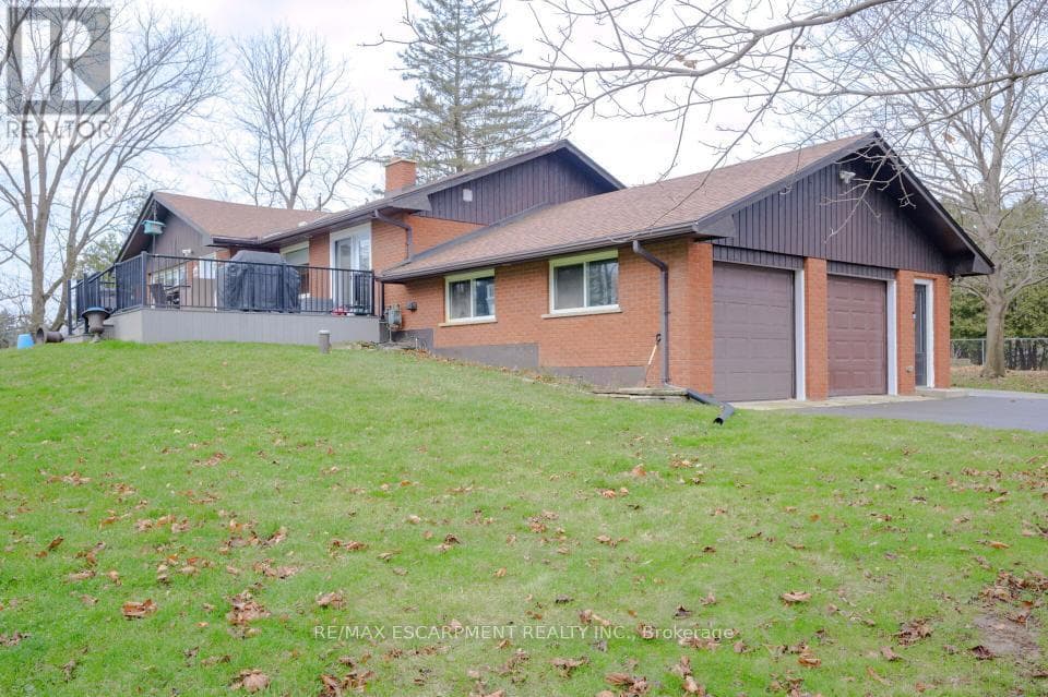 491 HIGHWAY 5 W photo 2
