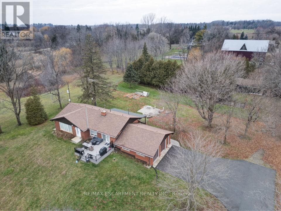 491 HIGHWAY 5 W photo 5