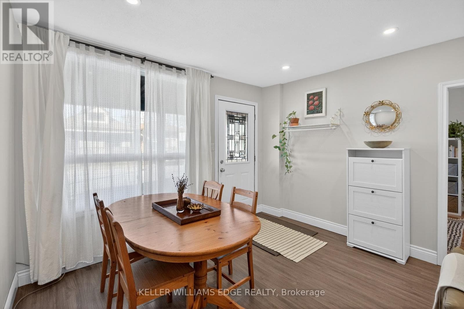 262 BRITANNIA AVENUE photo 3