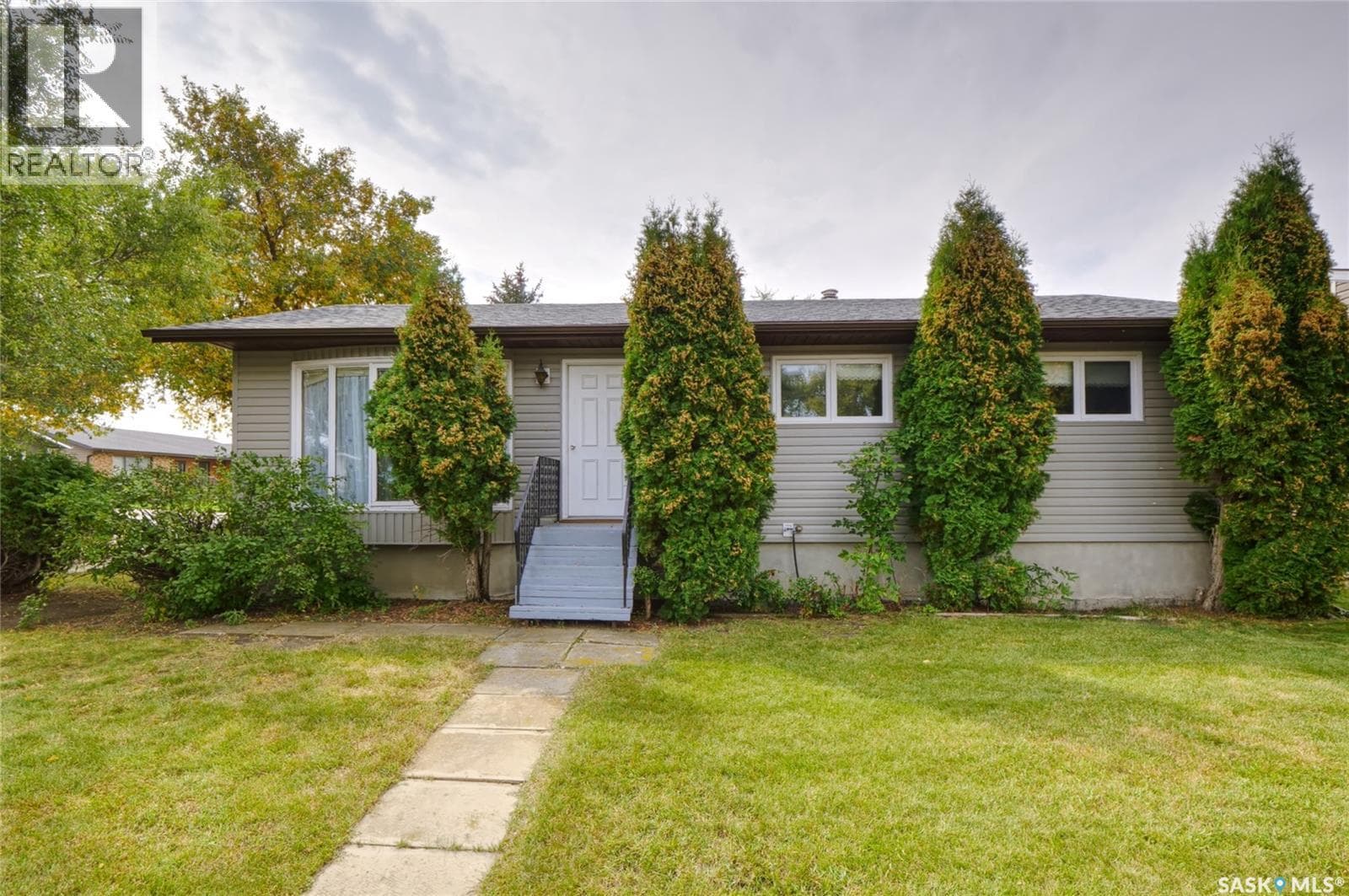 1008 Parklane DRIVE