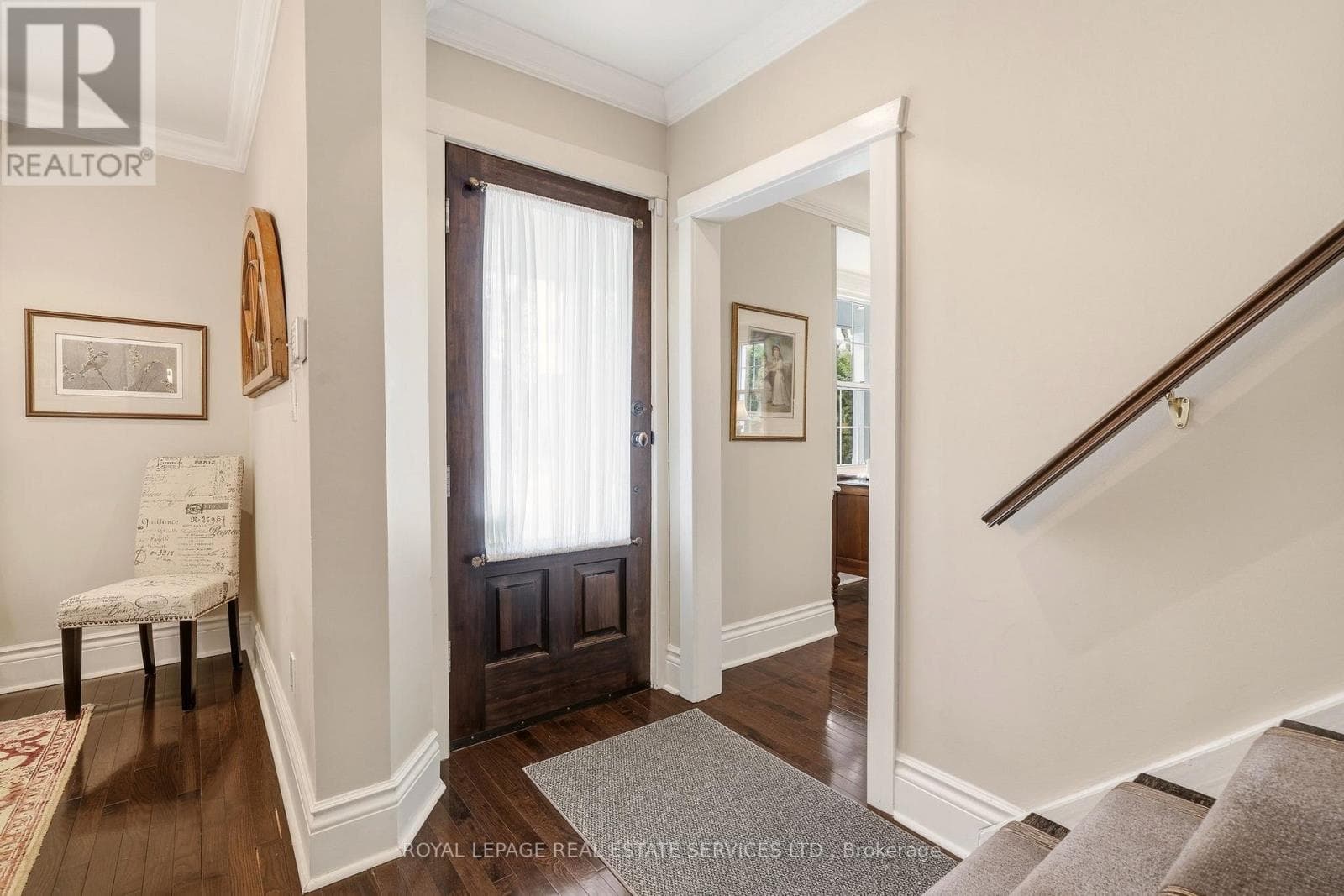 347 DOUGLAS AVENUE photo 5