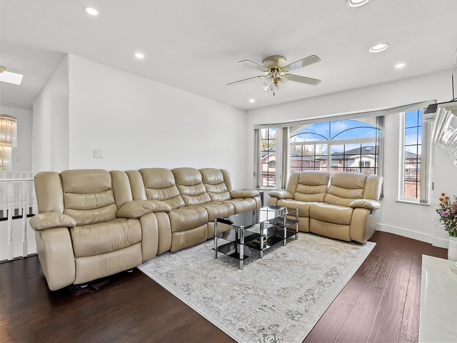3542 GALIANO DRIVE photo 5
