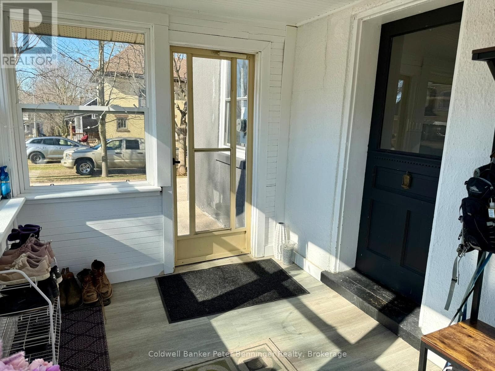 7 BROWNLEE STREET N photo 3