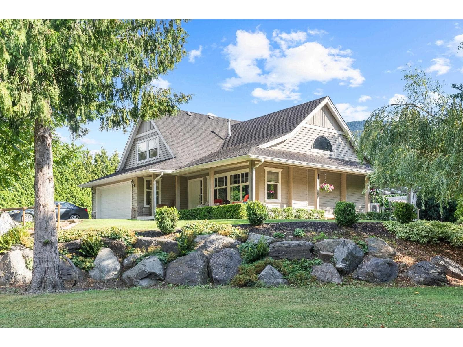 5400 SPURLINE ROAD, Greendale photo 4