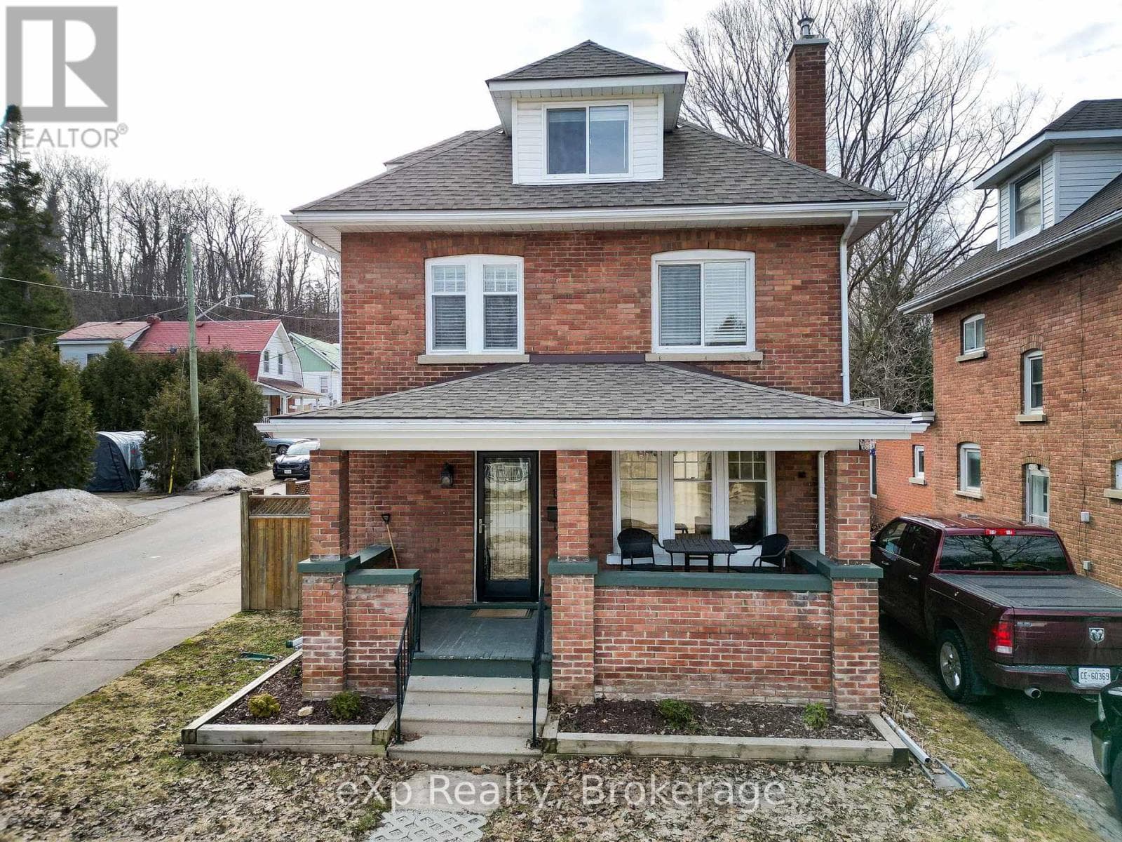 4 bed 2 bath single family at 1144 4TH AVENUE W — $549,900