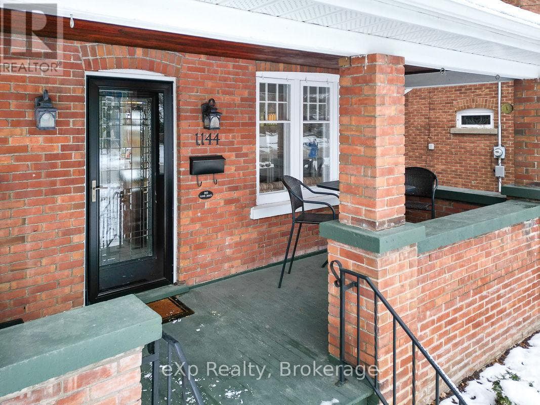 1144 4TH AVENUE W photo 3