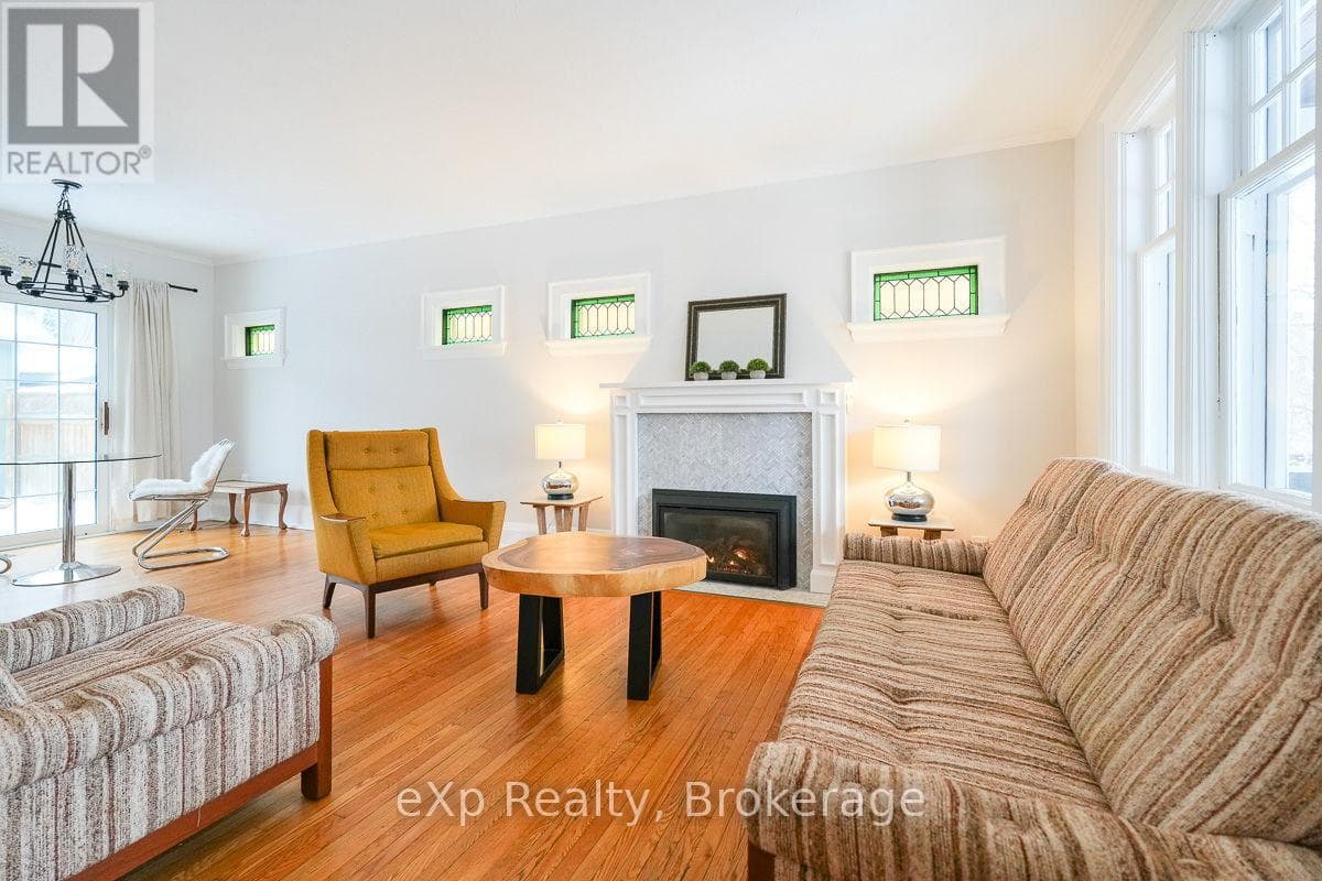 1144 4TH AVENUE W photo 5