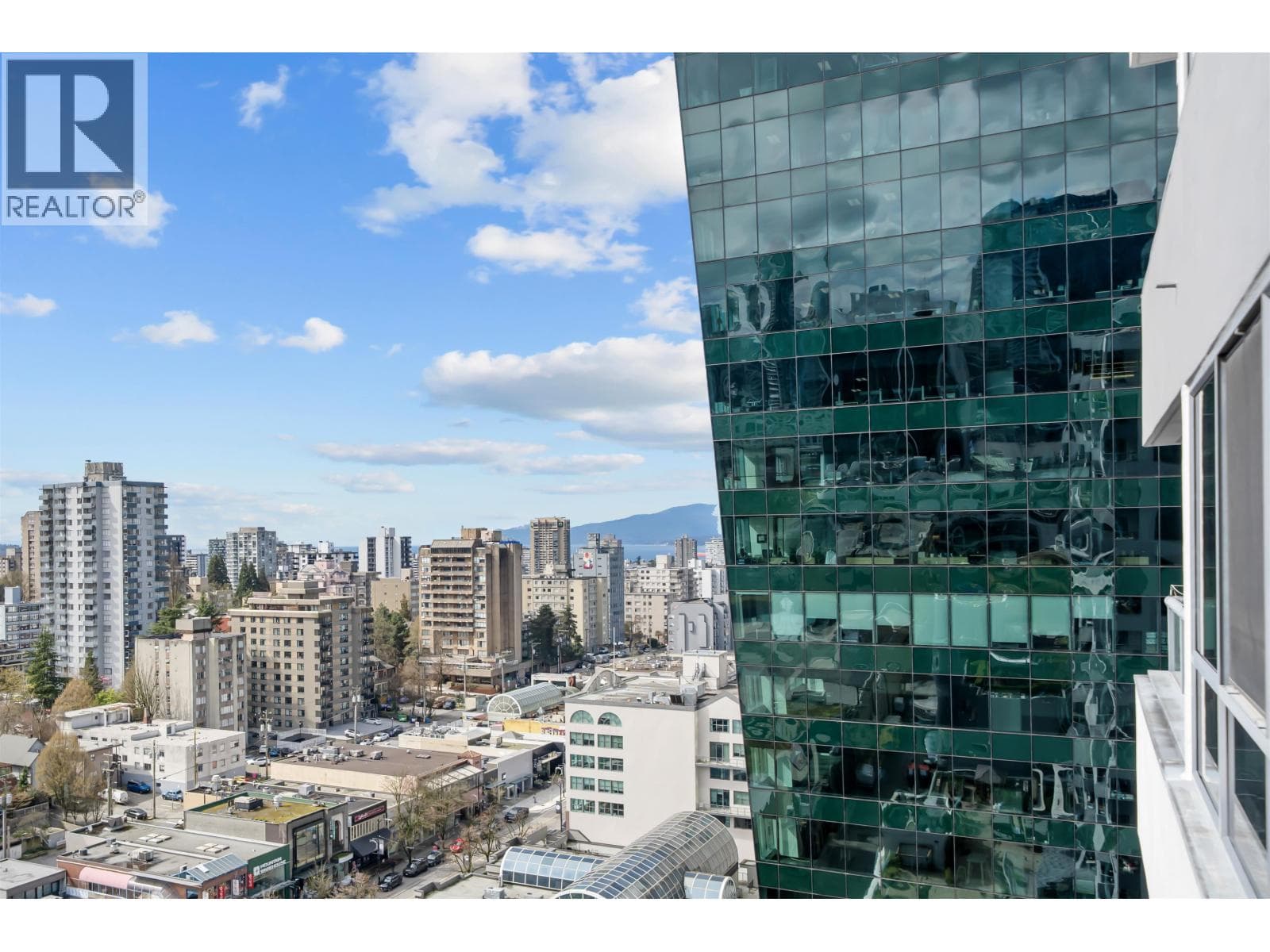 1908 1060 ALBERNI STREET photo 5
