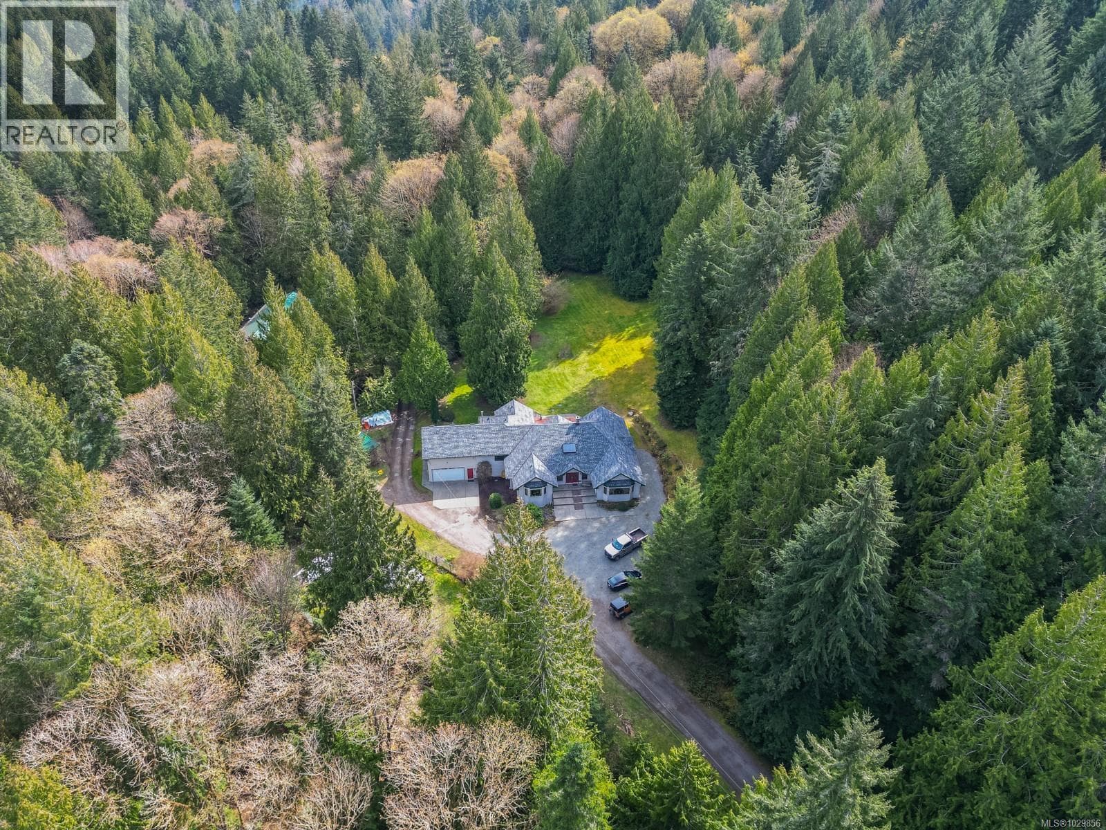 3105 Cameron-Taggart Rd photo 2