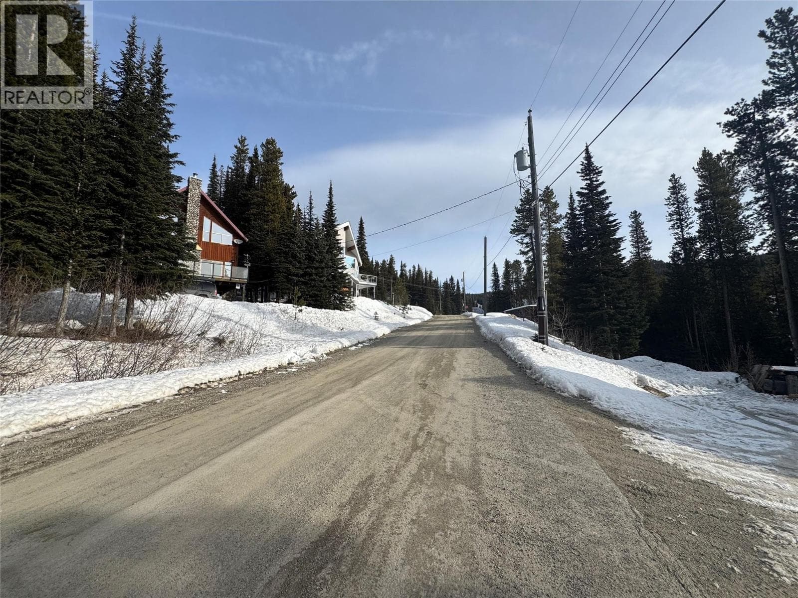 127 Wapiti Creek Road photo 3