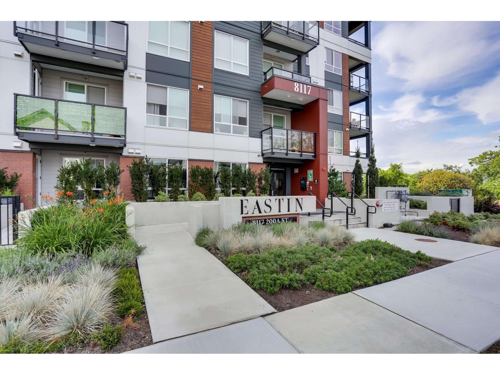 1 bed 1 bath single family at 217 8117 200A STREET — $459,998