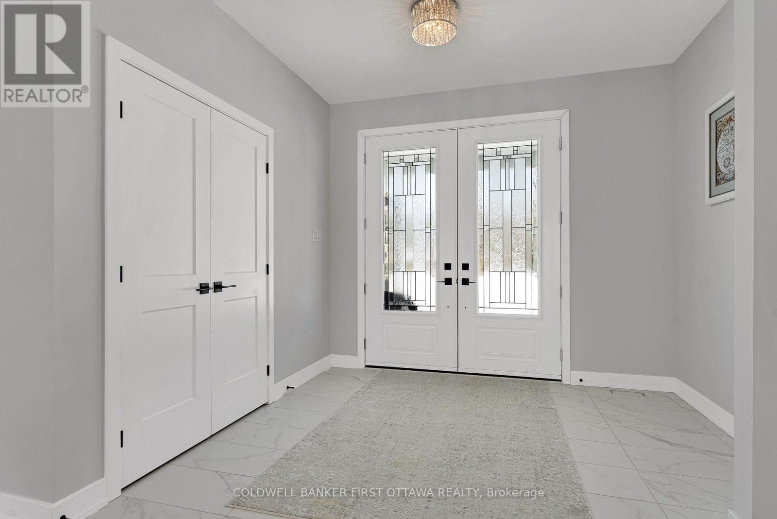121 ERNEST WAY photo 4