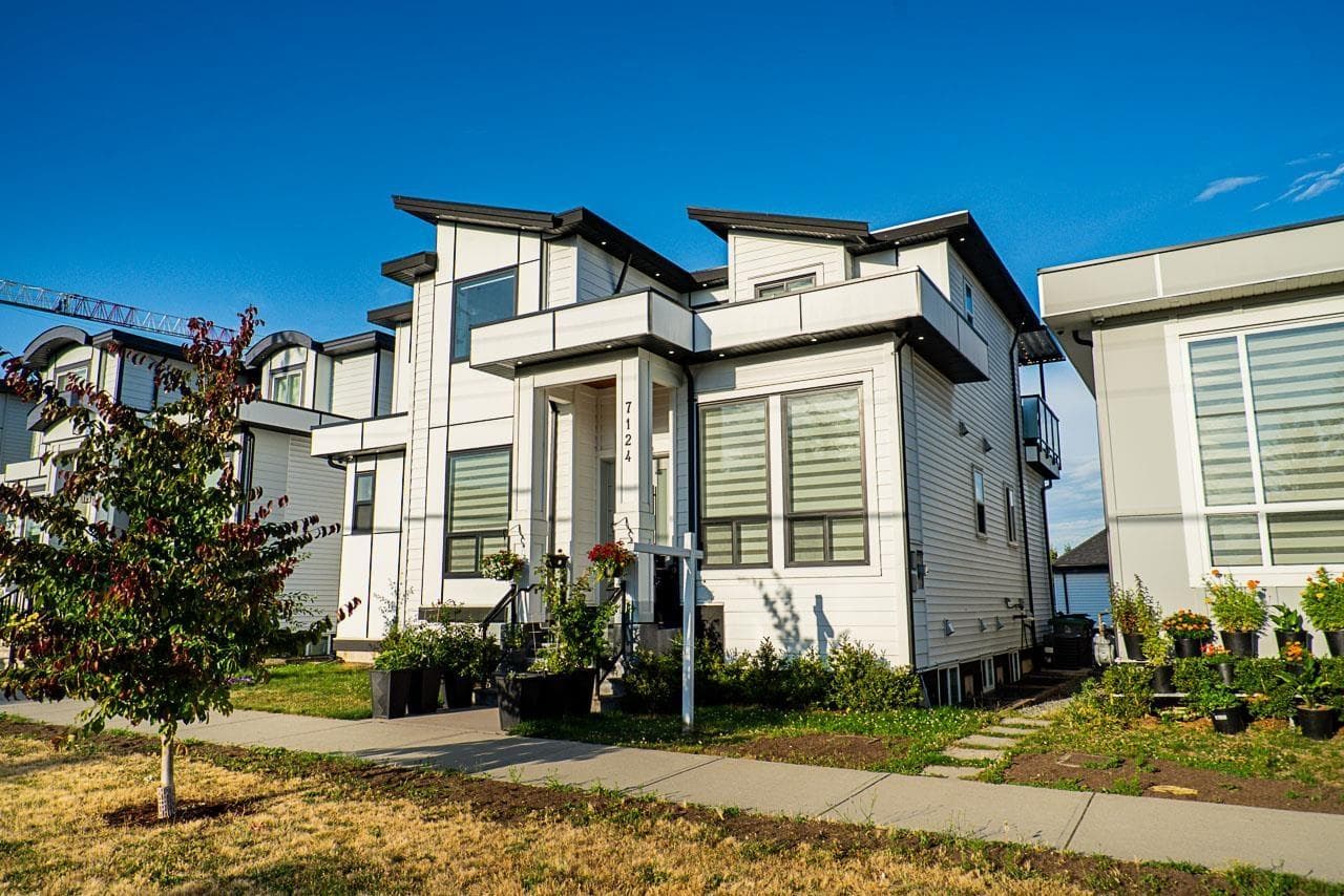 7124 192 STREET photo 4