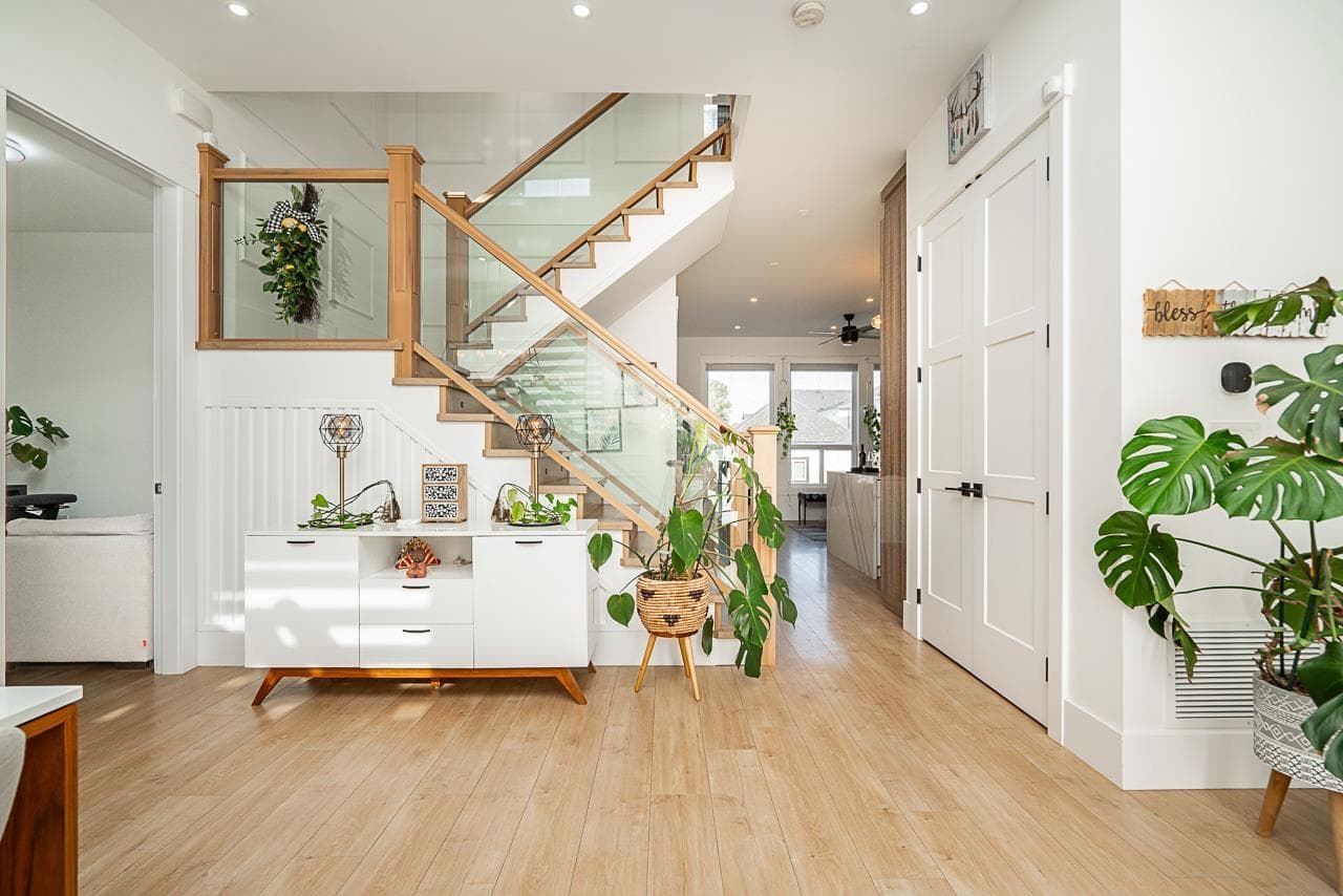 7124 192 STREET photo 5